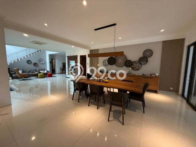 Rumah Luxury Modern Siap Huni di BSD City Tangerang Rumah Luxury Modern Siap Huni di BSD City Tangerang