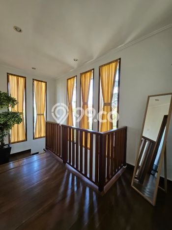 Dijual Rumah Luas Elegan Dengan View Eksklusif di Jimbaran, Badung Dijual Rumah Luas Elegan Dengan View Eksklusif di Jimbaran, Badung