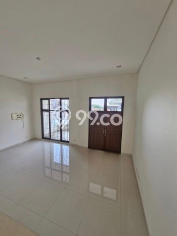 Siap Huni Rumah Mewah 11 Kamar di Jatinegara Dekat ke Mana Pun Siap Huni Rumah Mewah 11 Kamar di Jatinegara Dekat ke Mana Pun