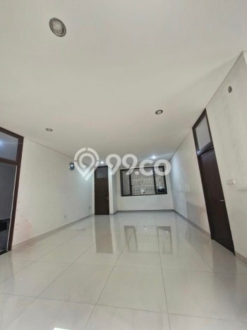 Siap Huni Rumah Mewah 11 Kamar di Jatinegara Dekat ke Mana Pun Siap Huni Rumah Mewah 11 Kamar di Jatinegara Dekat ke Mana Pun