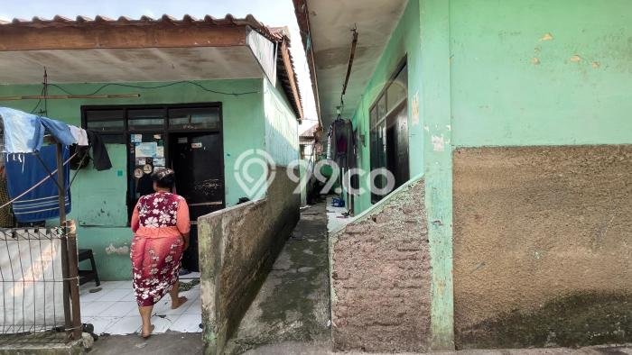 Dijual Segera Kost 16 Kamar, 0 Kamar Mandi di Antapani, Bandung, Luas 400m2 Dijual Segera Kost 16 Kamar, 0 Kamar Mandi di Antapani, Bandung, Luas 400m2