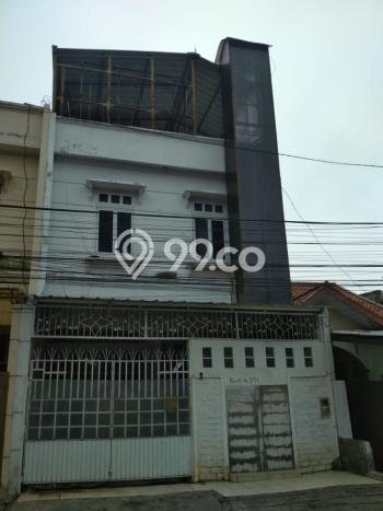 Rumah Mewah LB 140m2 Siap Huni Desain Elegan di Sariwangi, Bandung Rumah Mewah LB 140m2 Siap Huni Desain Elegan di Sariwangi, Bandung