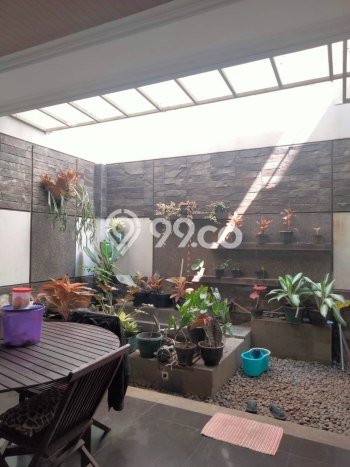 Rumah Mewah LB 250m2 Siap Huni Desain Elegan di Turangga, Bandung Rumah Mewah LB 250m2 Siap Huni Desain Elegan di Turangga, Bandung