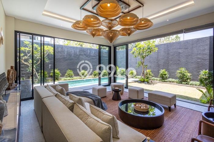 Vila Strategis Kawasan , Luas 300m2m², Posisi Premium dengan akses mudah Vila Strategis Kawasan , Luas 300m2m², Posisi Premium dengan akses mudah