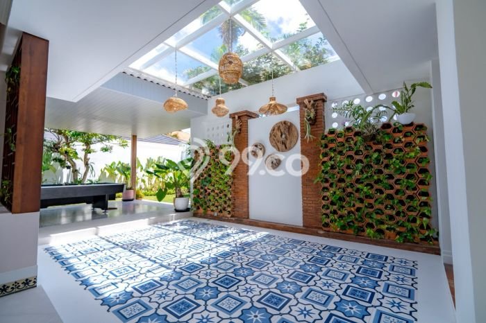 LOKASI TERBAIK! Vila di , Ukuran 607m2m², Area Strategis dengan jalan mudah LOKASI TERBAIK! Vila di , Ukuran 607m2m², Area Strategis dengan jalan mudah