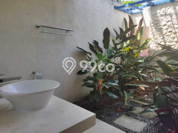 DIJUAL! Vila di , Luas 400m2m², Posisi Premium DIJUAL! Vila di , Luas 400m2m², Posisi Premium