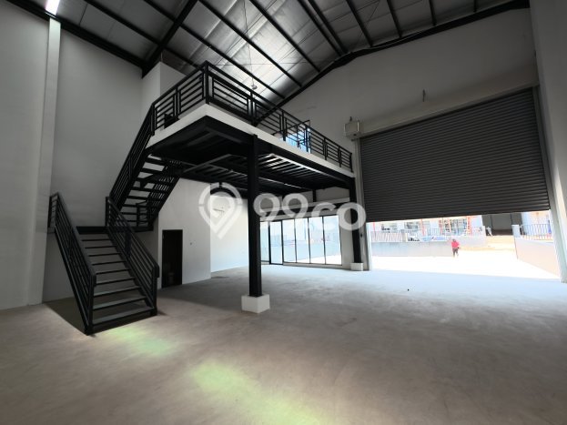 Unit Gudang Dijual di BSD Tangerang Selatan 432m2 Unit Gudang Dijual di BSD Tangerang Selatan 432m2
