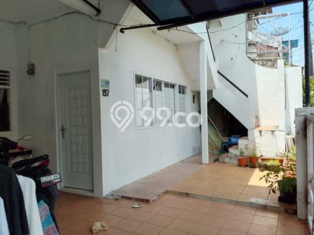 Jual Rumah Mewah Megah Dengan View Cantik di Tomang, Jakarta Barat Jual Rumah Mewah Megah Dengan View Cantik di Tomang, Jakarta Barat