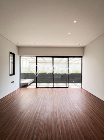 Rumah sewa siap huni 5 KT di Kemang, Jakarta Selatan Rumah sewa siap huni 5 KT di Kemang, Jakarta Selatan