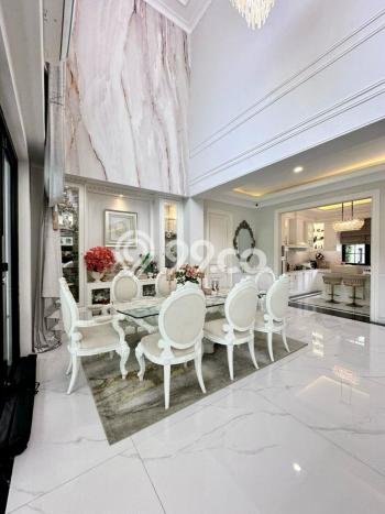 Dijual Rumah Mewah Elegan Dengan View Eksklusif di Pondok Indah, Jakarta Selatan Dijual Rumah Mewah Elegan Dengan View Eksklusif di Pondok Indah, Jakarta Selatan