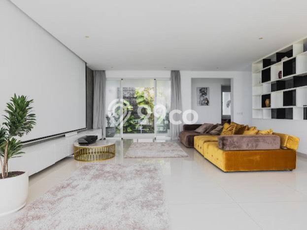 Kesempatan Langka! Vila di , Ukuran 570m2m², Kawasan Berkembang dengan potensi meningkat Kesempatan Langka! Vila di , Ukuran 570m2m², Kawasan Berkembang dengan potensi meningkat