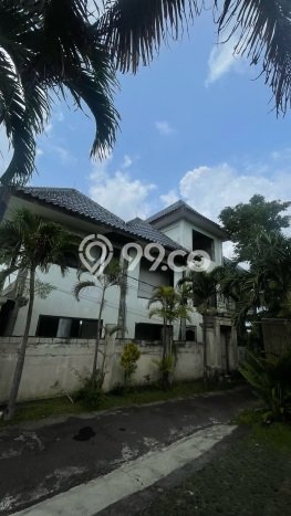 Vila di , Luas 1130m2m², Area Nyaman Vila di , Luas 1130m2m², Area Nyaman