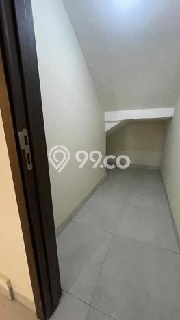 Siap Huni Rumah Mewah 5 Kamar di Pesanggrahan Dekat ke Mana Saja Siap Huni Rumah Mewah 5 Kamar di Pesanggrahan Dekat ke Mana Saja