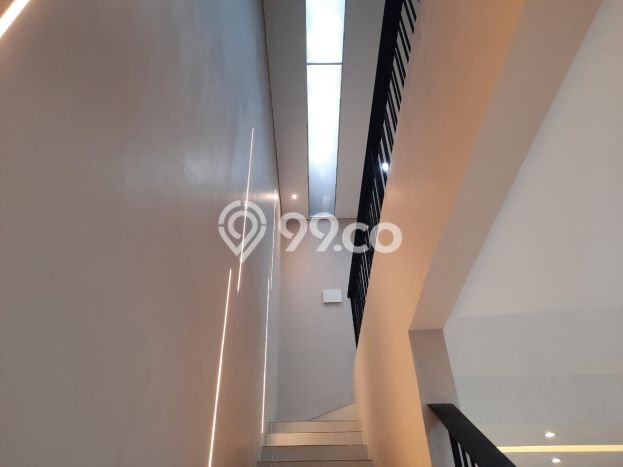Rumah Luas Asri 4 KT Siap Pakai di Graha Raya Tangerang Rumah Luas Asri 4 KT Siap Pakai di Graha Raya Tangerang