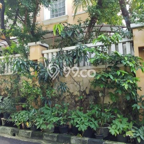 Rumah Elit Modern Tanpa Renovasi di Kuningan Jakarta Selatan Rumah Elit Modern Tanpa Renovasi di Kuningan Jakarta Selatan