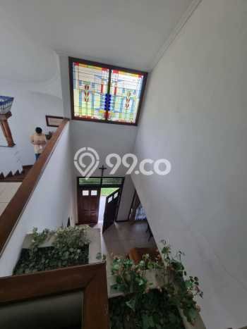 Rumah Elit LB 300m2 Siap Huni Desain Elegan di Kembangan Selatan, Jakarta Barat Rumah Elit LB 300m2 Siap Huni Desain Elegan di Kembangan Selatan, Jakarta Barat