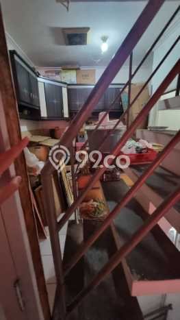 Ruko Dijual di Jakarta Barat LT 120m2 & LB 360m2 Lokasi Terbaik! Ruko Dijual di Jakarta Barat LT 120m2 & LB 360m2 Lokasi Terbaik!