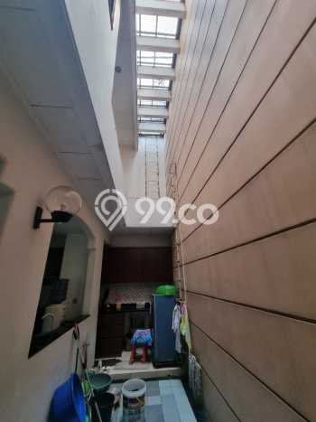 Rumah Elit LB 300m2 Siap Huni Desain Elegan di Kembangan Selatan, Jakarta Barat Rumah Elit LB 300m2 Siap Huni Desain Elegan di Kembangan Selatan, Jakarta Barat