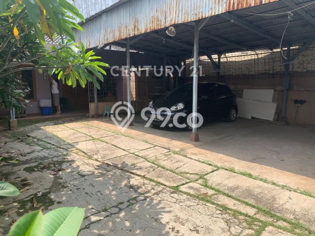Ready to Use! Luxury House LT 332m2 Desain Elegan di Tanjung Duren Ready to Use! Luxury House LT 332m2 Desain Elegan di Tanjung Duren