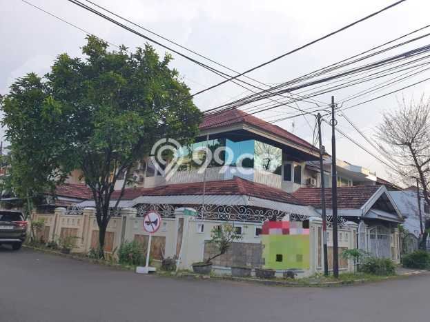 Disewakan! Rumah 4 Kamar Tidur &
3 Kamar Mandi di Sunter, Jakarta Utara Disewakan! Rumah 4 Kamar Tidur &
3 Kamar Mandi di Sunter, Jakarta Utara