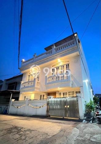 Rumah Elit Modern Siap Huni di Bandengan Jakarta Utara Rumah Elit Modern Siap Huni di Bandengan Jakarta Utara