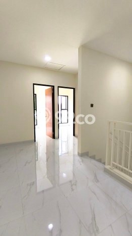Rumah Luas Asri 4 KT Siap Huni di Meruya Jakarta Barat Rumah Luas Asri 4 KT Siap Huni di Meruya Jakarta Barat