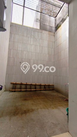 Rumah Luas Asri 4 KT Siap Pakai di Taman Kencana Jakarta Barat Rumah Luas Asri 4 KT Siap Pakai di Taman Kencana Jakarta Barat