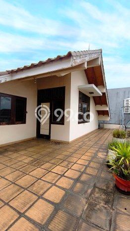 Rumah Luxury Modern Siap Huni di Puri Indah Jakarta Barat Rumah Luxury Modern Siap Huni di Puri Indah Jakarta Barat