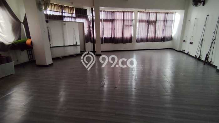 Unit Ruko Dijual di Semarang Tengah Semarang Luas Tanah 136m2, Luas Bangunan 544m2 Unit Ruko Dijual di Semarang Tengah Semarang Luas Tanah 136m2, Luas Bangunan 544m2