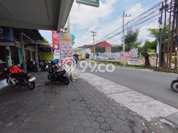 Unit Komersial Tersedia di Nologaten Spesifikasi LB 120m2 Unit Komersial Tersedia di Nologaten Spesifikasi LB 120m2