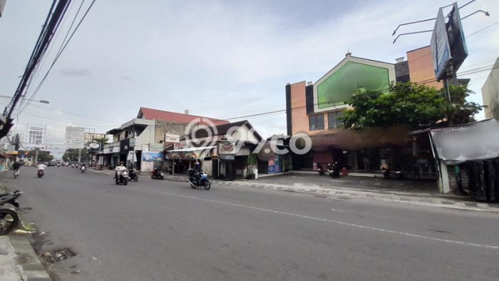 Unit Komersial Disewa Lokasi Godean, Sleman Spesifikasi Luas Bangunan 238m2 Unit Komersial Disewa Lokasi Godean, Sleman Spesifikasi Luas Bangunan 238m2