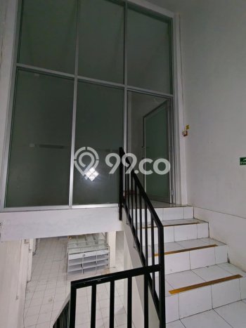 Area Ramai! Ruko Dijual di Secang untuk Bisnis Luas Bangunan 210m2 Area Ramai! Ruko Dijual di Secang untuk Bisnis Luas Bangunan 210m2