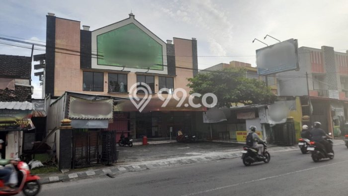 Unit Komersial Disewa Lokasi Godean, Sleman Spesifikasi Luas Bangunan 238m2 Unit Komersial Disewa Lokasi Godean, Sleman Spesifikasi Luas Bangunan 238m2