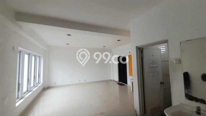 Disewakan Ruko komersial di Sleman luas bangunan 150m2 Disewakan Ruko komersial di Sleman luas bangunan 150m2