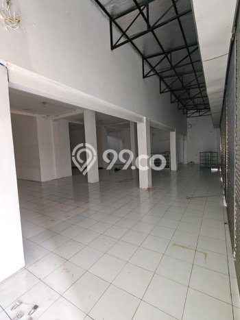 Area Ramai! Ruko Dijual di Secang untuk Bisnis Luas Bangunan 210m2 Area Ramai! Ruko Dijual di Secang untuk Bisnis Luas Bangunan 210m2