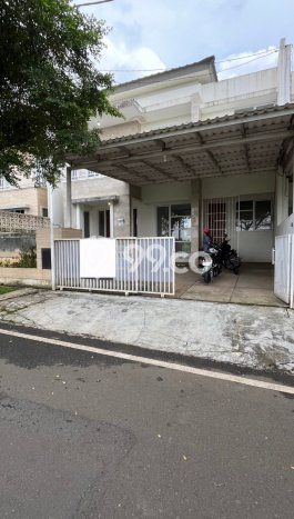 Dijual Hunian Mewah dengan Fasilitas Sekitar Komplit di Sawangan, Depok Dijual Hunian Mewah dengan Fasilitas Sekitar Komplit di Sawangan, Depok