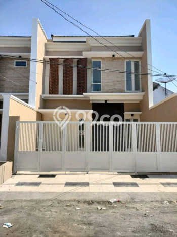 Siap Huni Rumah Mewah 5 Kamar di Mulyorejo Dekat ke Mana Pun Siap Huni Rumah Mewah 5 Kamar di Mulyorejo Dekat ke Mana Pun