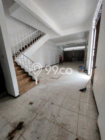 Unit Ruko Dijual di Rungkut Surabaya Luas Tanah 119m2, Luas Bangunan 317m2 Unit Ruko Dijual di Rungkut Surabaya Luas Tanah 119m2, Luas Bangunan 317m2