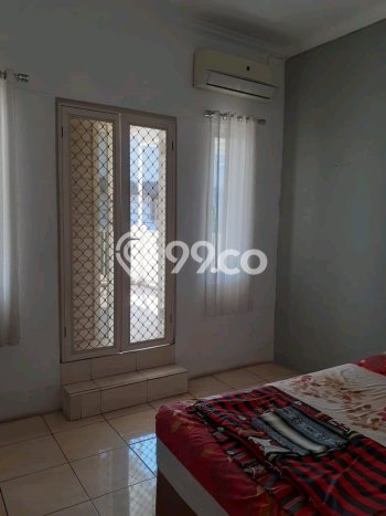 Dijual Cepat Rumah Bagus Siap Huni LB 300m2 di Tenggilis Mejoyo, Surabaya Dijual Cepat Rumah Bagus Siap Huni LB 300m2 di Tenggilis Mejoyo, Surabaya