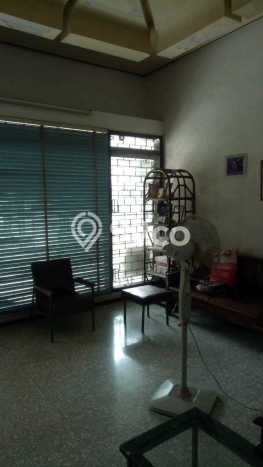 Dijual Rumah Mewah Elegan Dengan View Eksklusif di Manyar, Surabaya Dijual Rumah Mewah Elegan Dengan View Eksklusif di Manyar, Surabaya