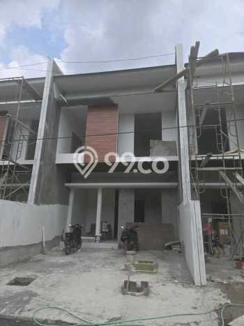 Jual Rumah Bagus Siap Huni LB 130m2 di Tenggilis Mejoyo, Surabaya Jual Rumah Bagus Siap Huni LB 130m2 di Tenggilis Mejoyo, Surabaya