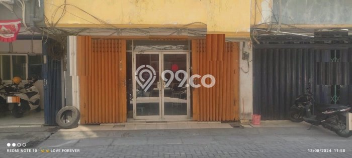 Unit Ruko Dijual di Wonocolo Surabaya Luas Bangunan 180m2 Unit Ruko Dijual di Wonocolo Surabaya Luas Bangunan 180m2