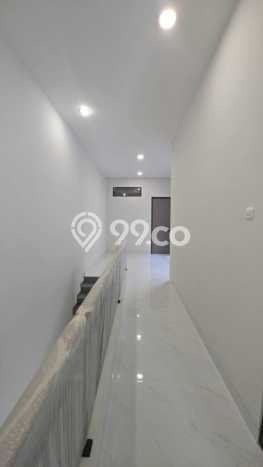 Dijual Cepat Rumah Bagus Siap Huni LB 180m2 di Rungkut, Surabaya Dijual Cepat Rumah Bagus Siap Huni LB 180m2 di Rungkut, Surabaya