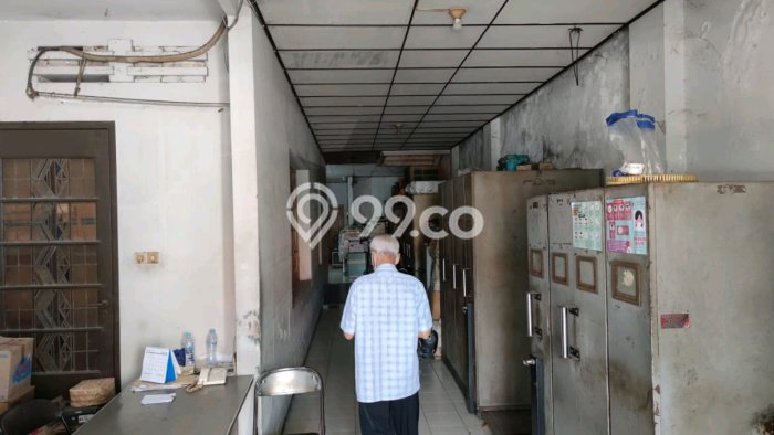Siap Huni Rumah Mewah 8 Kamar di Gubeng Dekat ke Mana Pun Siap Huni Rumah Mewah 8 Kamar di Gubeng Dekat ke Mana Pun
