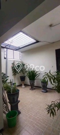 Rumah Modern Minimalis 4 KT Bisa Langsung Pindah di Rungkut Rumah Modern Minimalis 4 KT Bisa Langsung Pindah di Rungkut