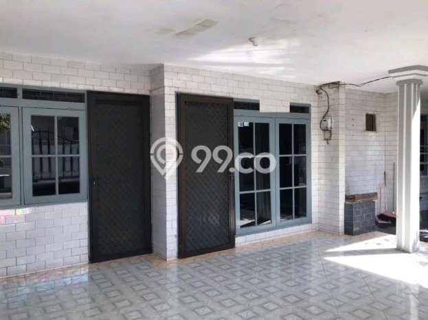 For Sale Hunian Rumah Terawat 5 KT di Pondok Tjandra, Sidoarjo For Sale Hunian Rumah Terawat 5 KT di Pondok Tjandra, Sidoarjo