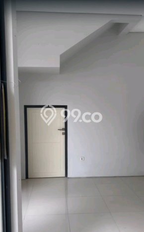 Rumah Luas Asri 3 KT Siap Huni di Pondok Tjandra Sidoarjo Rumah Luas Asri 3 KT Siap Huni di Pondok Tjandra Sidoarjo