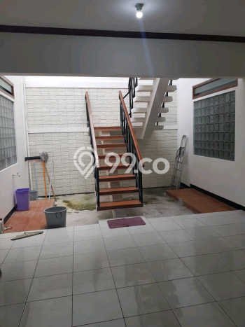Rumah Mewah Dijual LT 325m2 di Rungkut, Surabaya Rumah Mewah Dijual LT 325m2 di Rungkut, Surabaya
