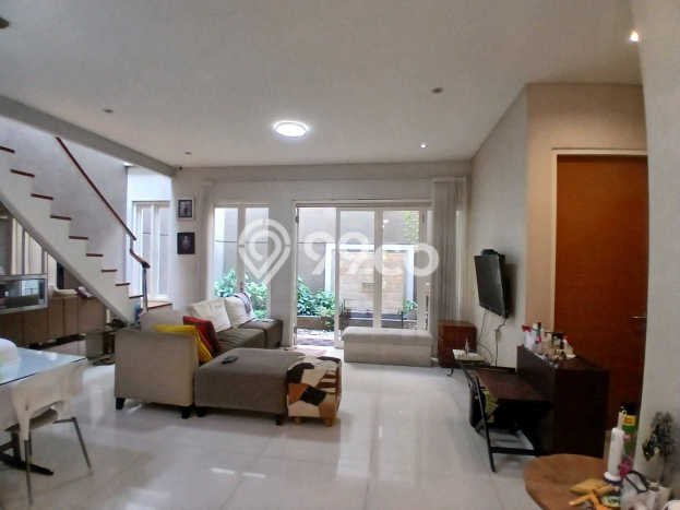 Siap Huni Rumah Mewah 5 Kamar di Sukolilo Dekat ke Mana Saja Siap Huni Rumah Mewah 5 Kamar di Sukolilo Dekat ke Mana Saja
