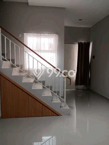 Dijual Rumah 3 Kamar Lokasi Ideal Nyaman dan Strategis di Rungkut Dijual Rumah 3 Kamar Lokasi Ideal Nyaman dan Strategis di Rungkut